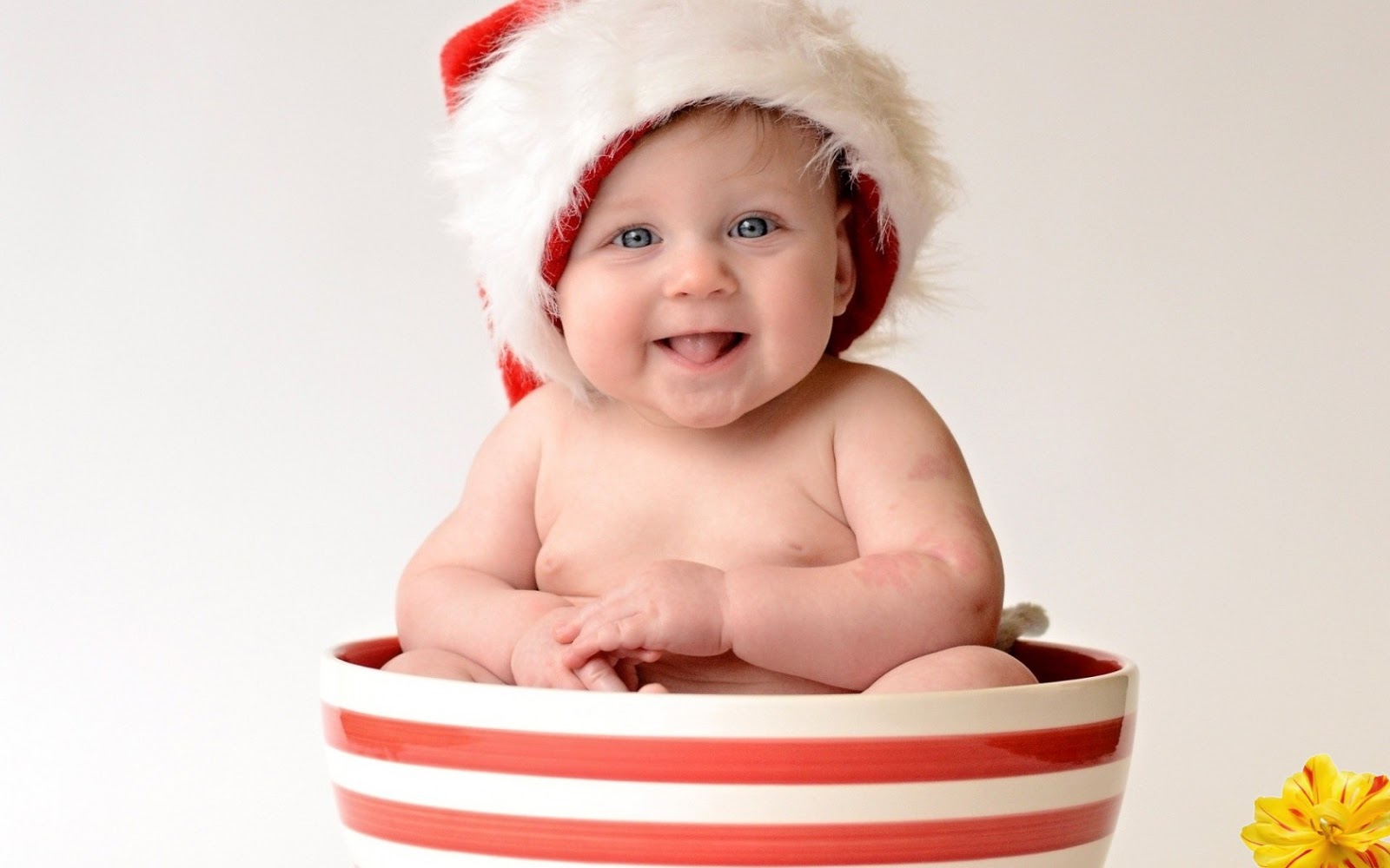 Cute Baby Smile HD Wallpaper Of Smiling Image S