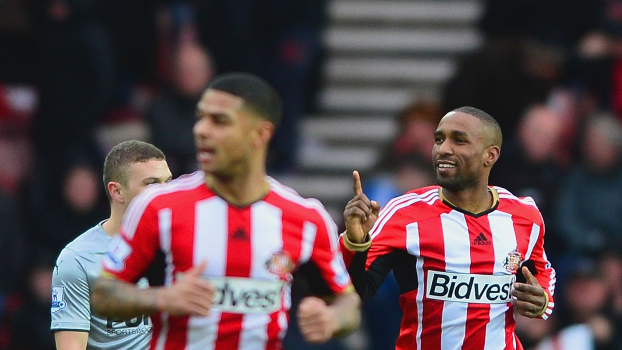 Premier League Jermain Defoe off the mark as Sunderland end home