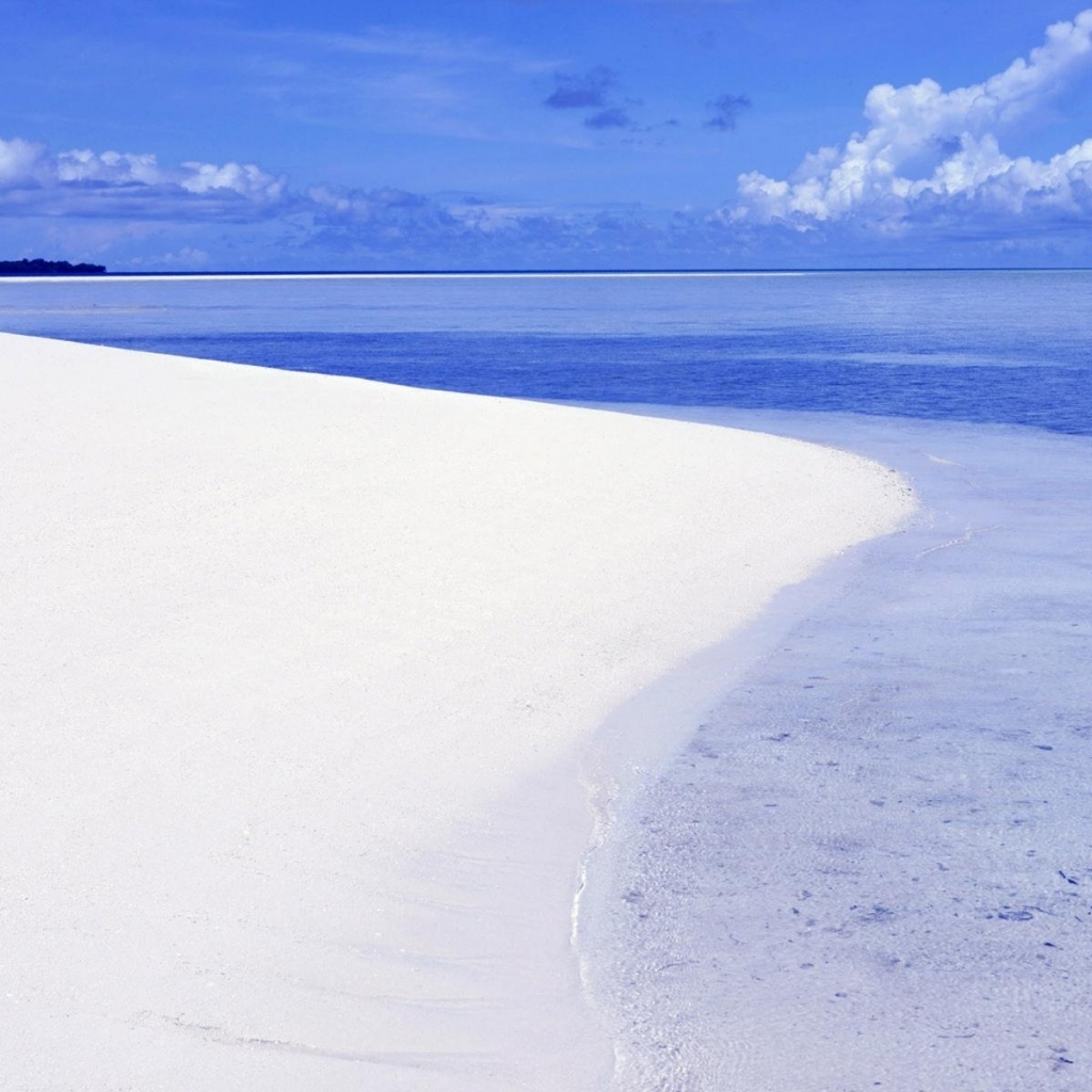 White Sand Beach HD Wallpaper