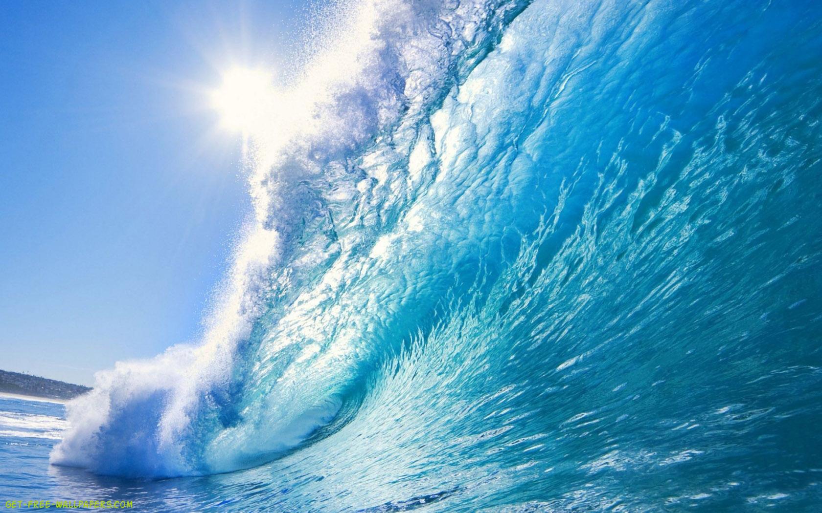 Beautiful Ocean Wave Wallpaper