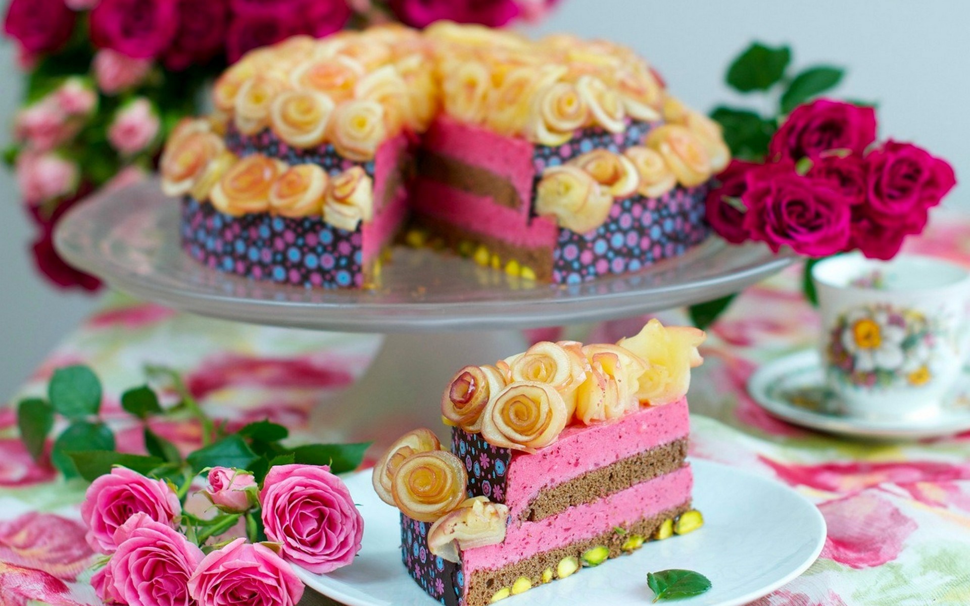 Dessert Sweet Cake Rose Pink Flowers Saucer Tea Cup Wallpaper
