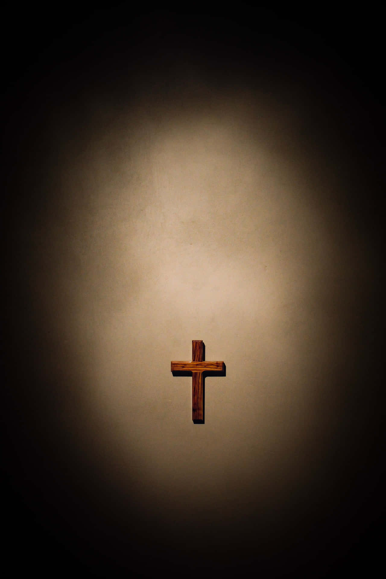 Worshiping In The Beautiful Golden Light Of God Wallpaper