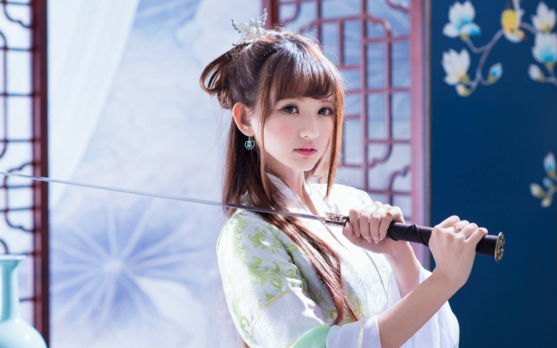 Asian Women Wallpaper