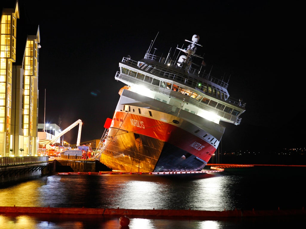 The Four Most Common Cruise Ship Mishaps Hint Not Icebergs