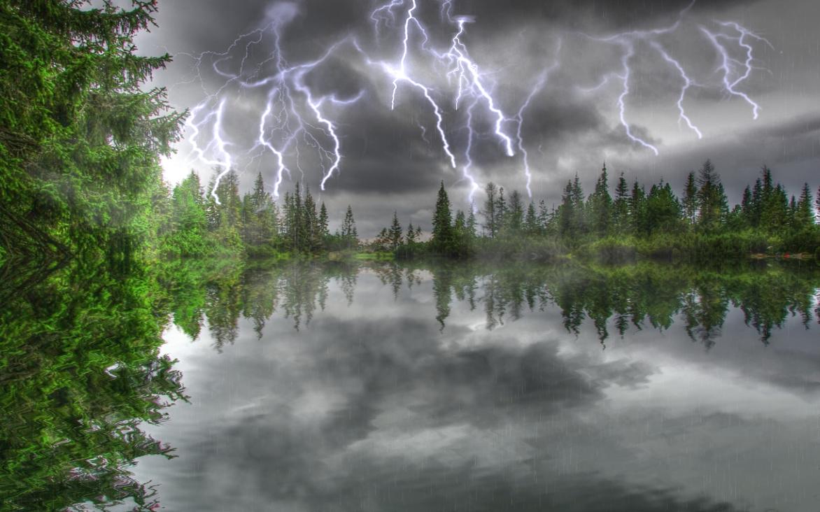 Fantastic Thunderstorm Is A Desktop Screensaver Designed To Bring The
