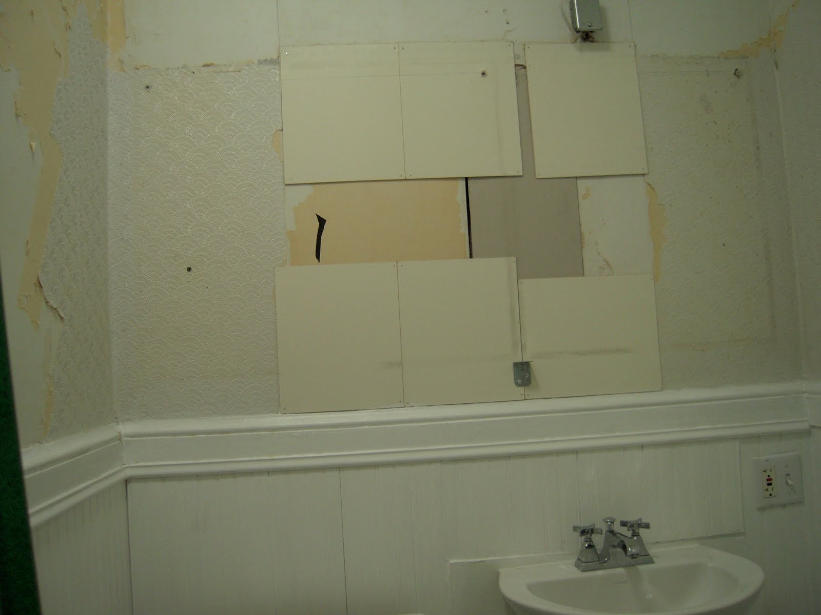 Free download discard wallboard drywall sheetrock and paneling Repair
