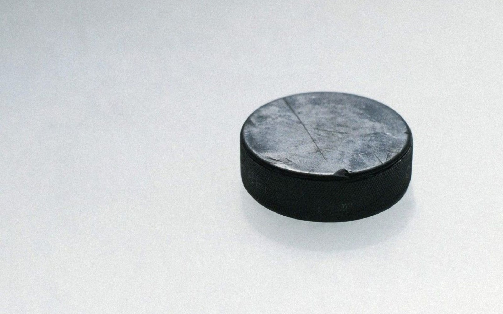 Hockey Puck Wallpaper Pictures