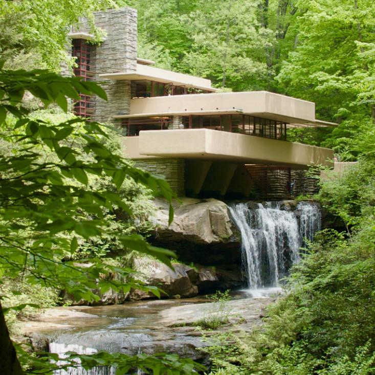 Fallingwater A Building That Bonds With Nature And Dances