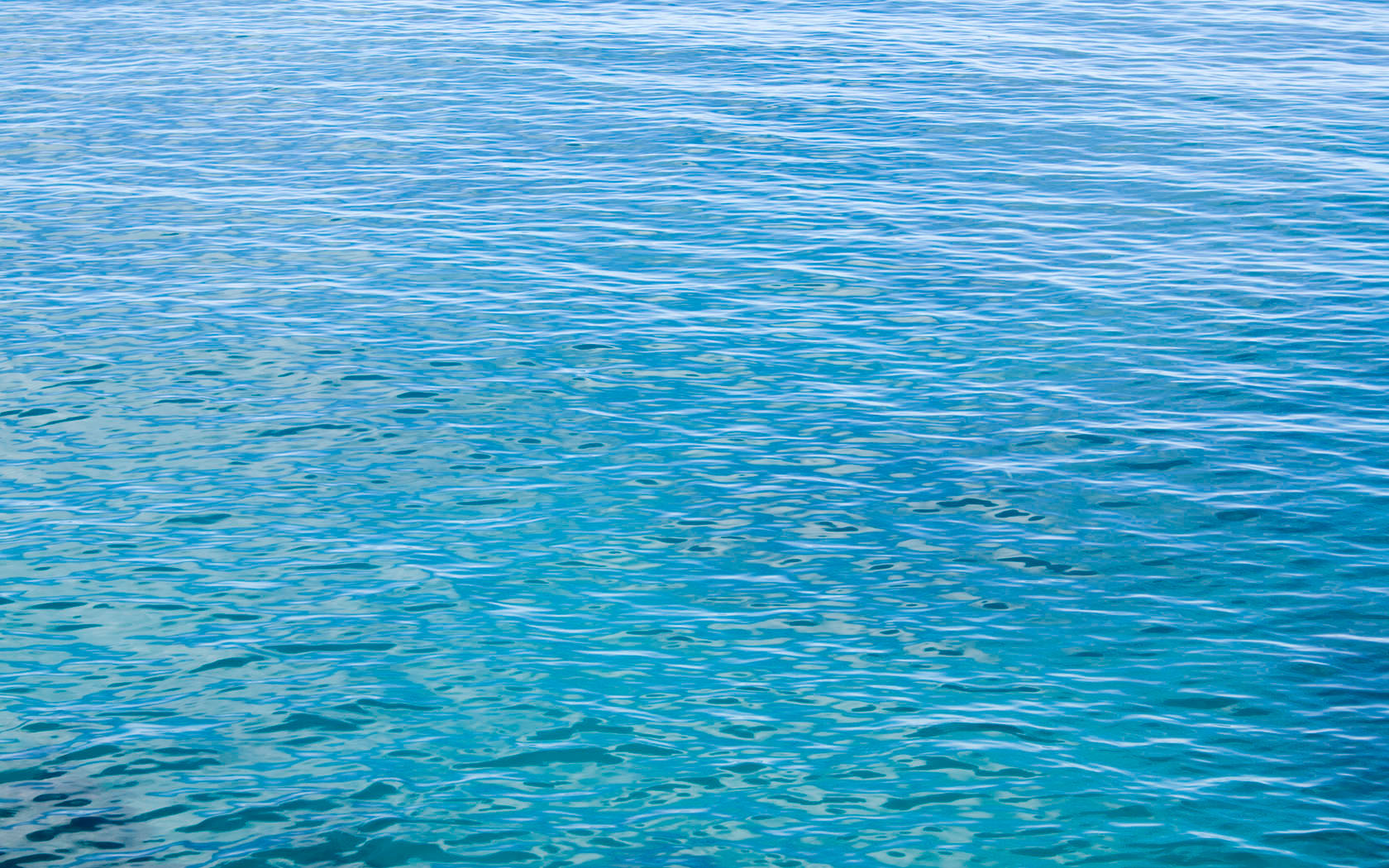 Blue Lake Water Wallpaper