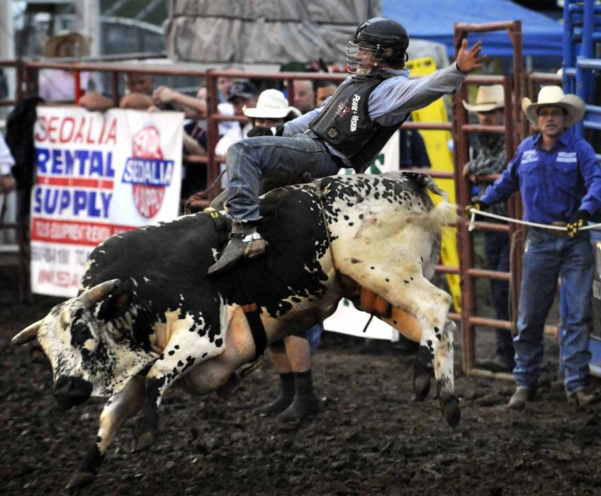 Bull Riding Bullrider Cowboy Western Cow Extreme Rodeo