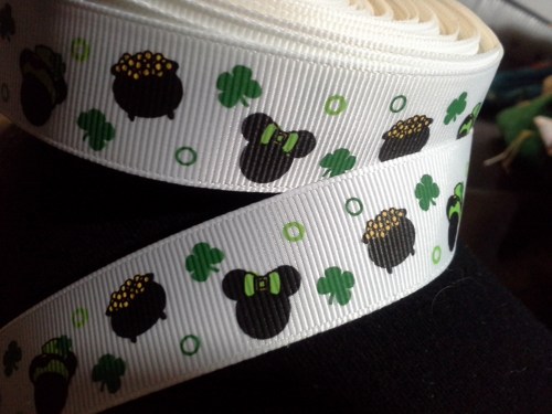 From Mickey Mouse St Patricks Day Pot O Gold Spoonful Wallpaper