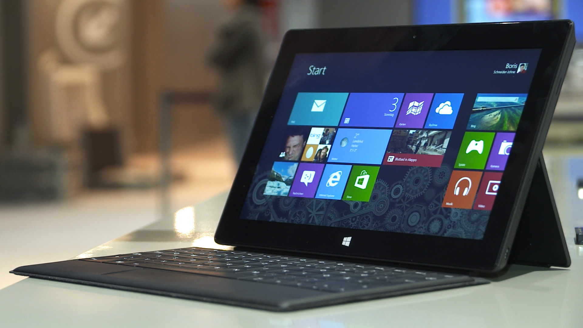 Microsoft Windows 8 Surface Pro HD Photo