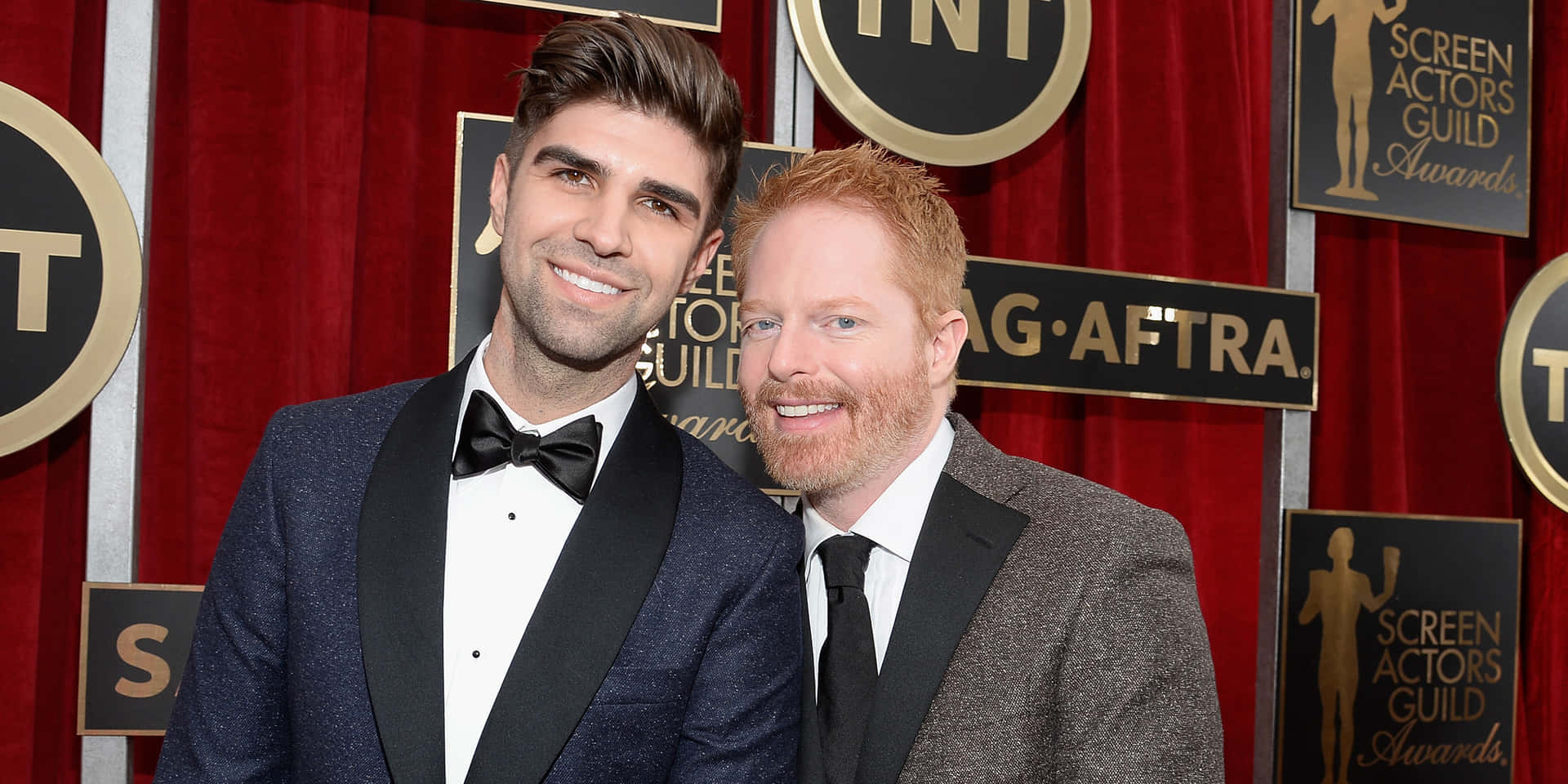 Jesse Tyler Ferguson X Wallpaper