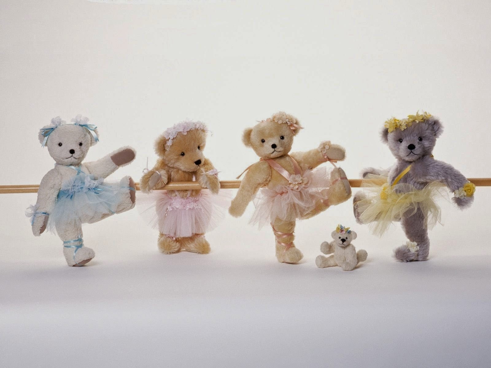 Cute Teddy Bear Wallpaper For Little Kids And Children Pixhome
