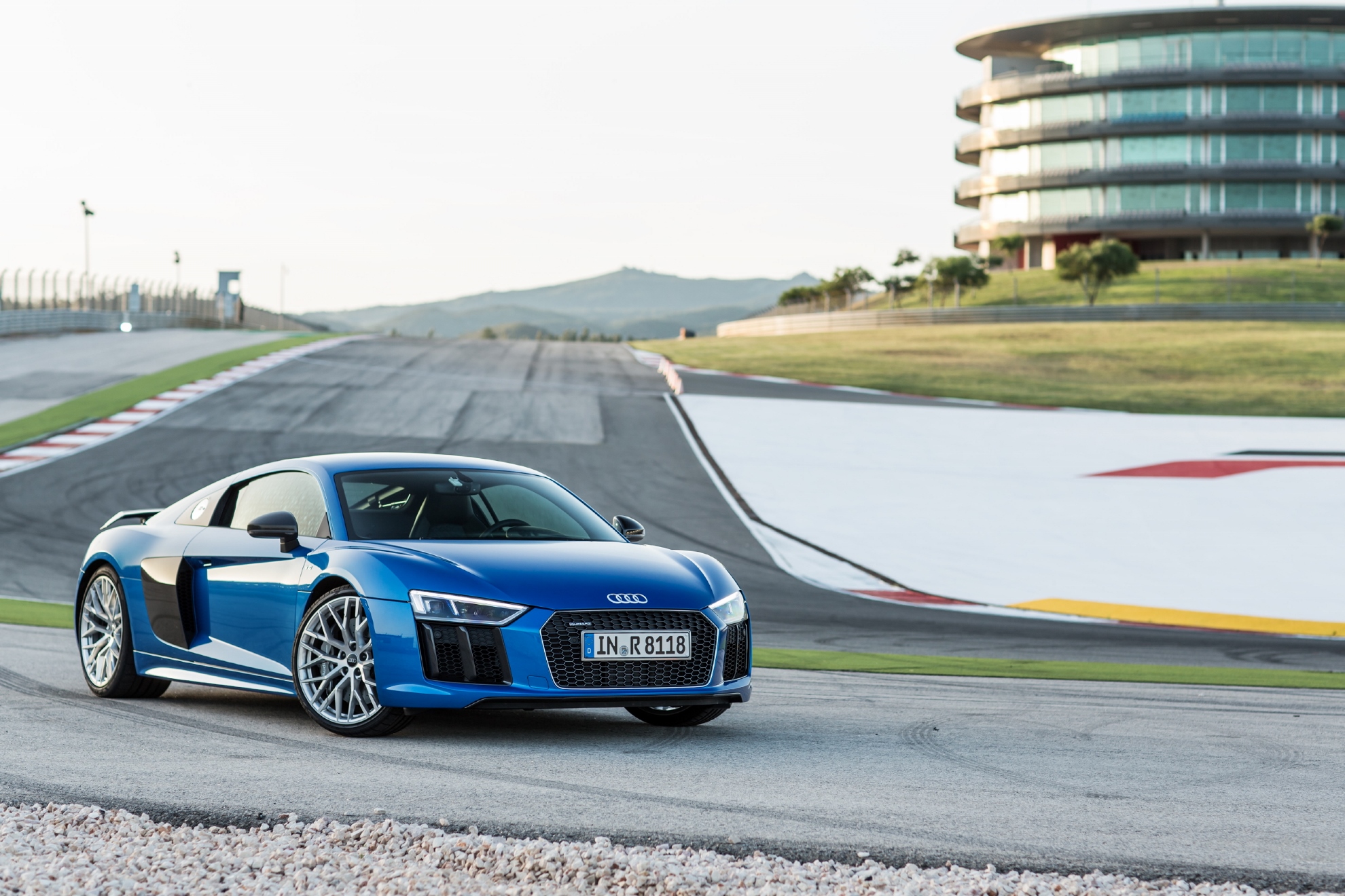 Audi R8 First Drive Re