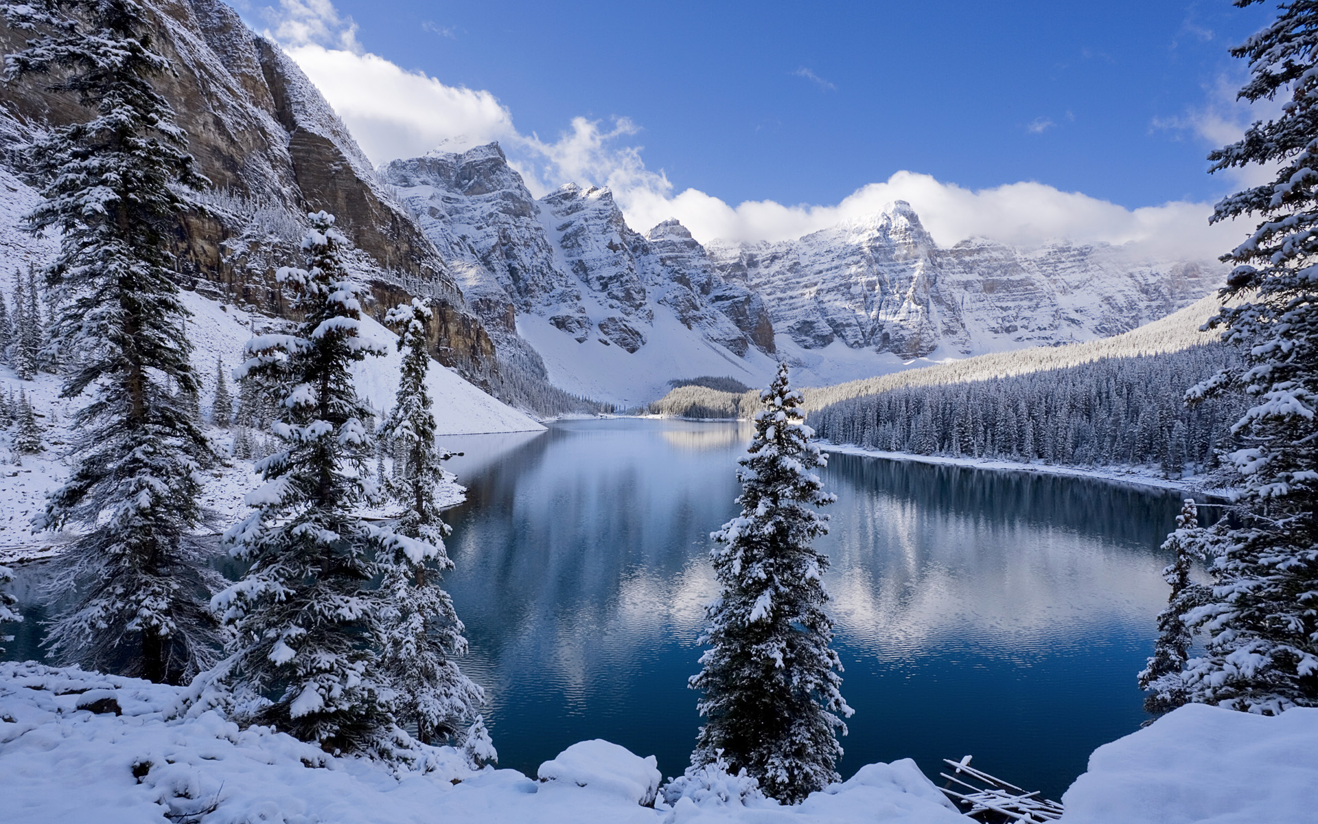 Moraine Lake In Winter Canada Wallpaper HD