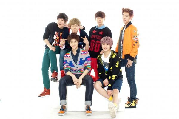 seventeen kpop boy group 600x399