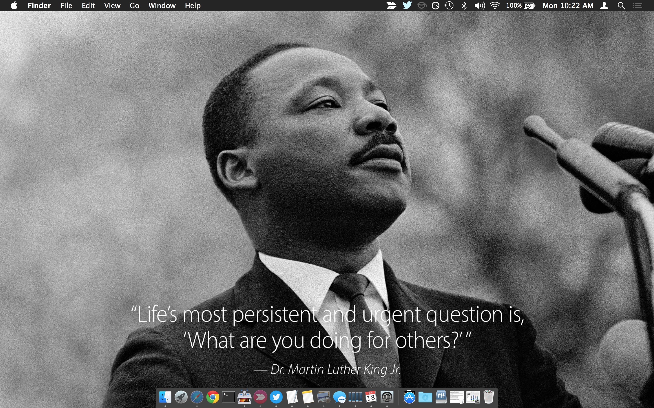 Get An Inspirational Martin Luther King Jr Quote Wallpaper From Apple