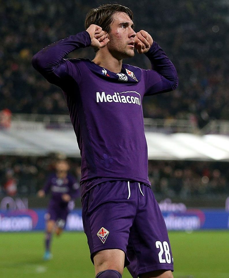 Du An Vlahovi Celebrating During Fiorentina Inter At Stadio