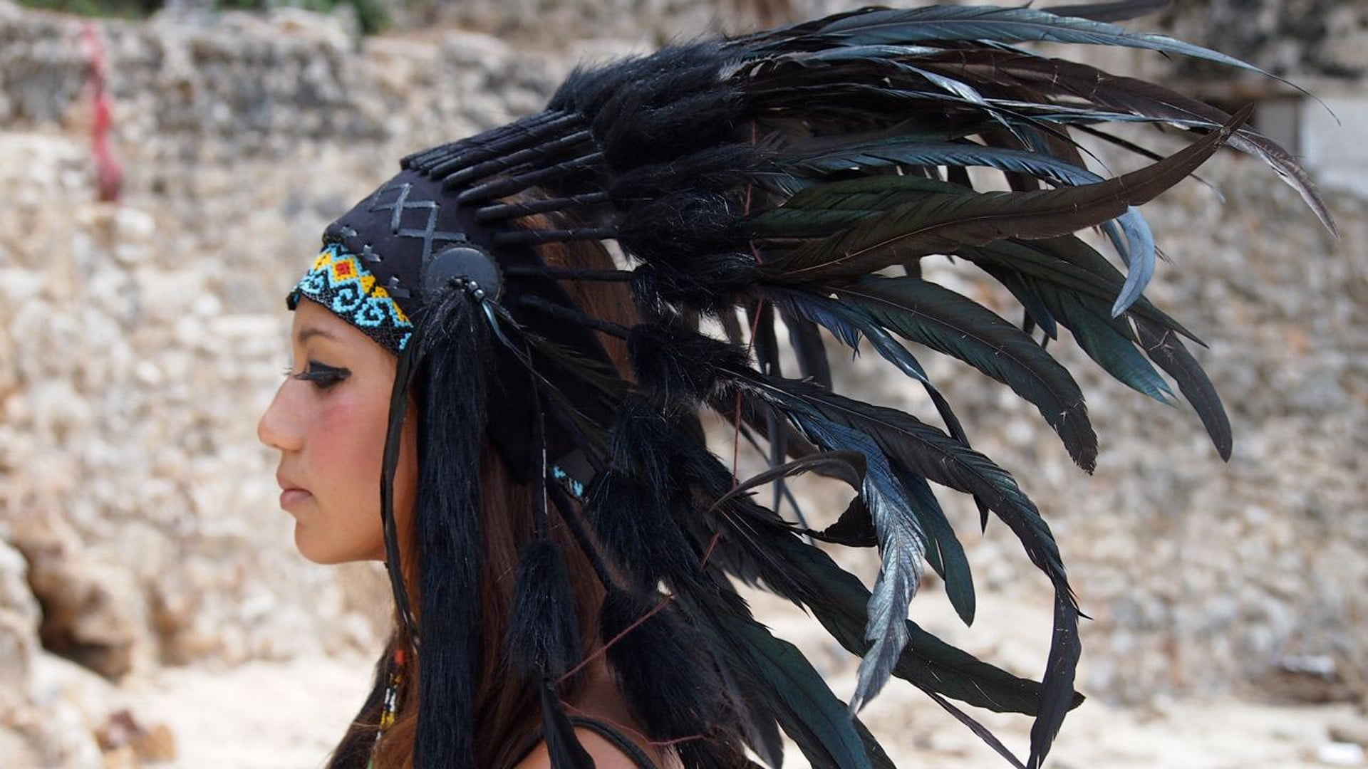 Woman Wearing Black Feather Headdress HD Wallpaper