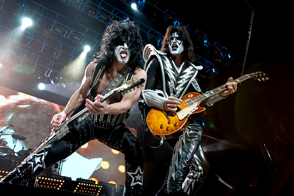 Kiss Online Links Official Website Band