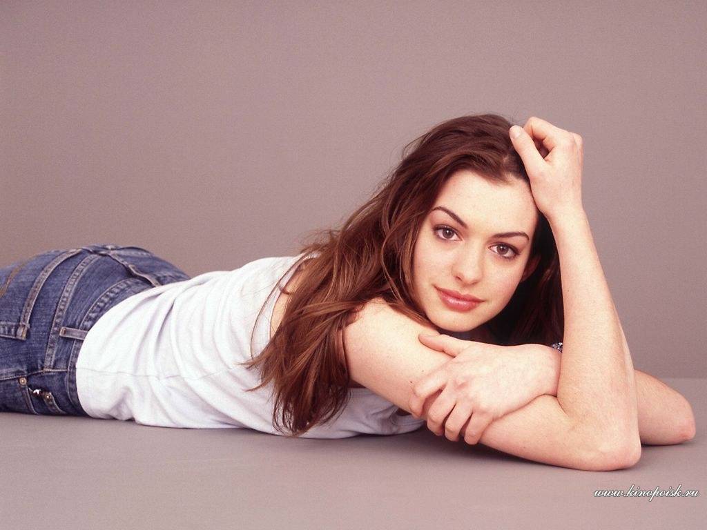 Anne Hathaway American Actress Wallpaper Hq