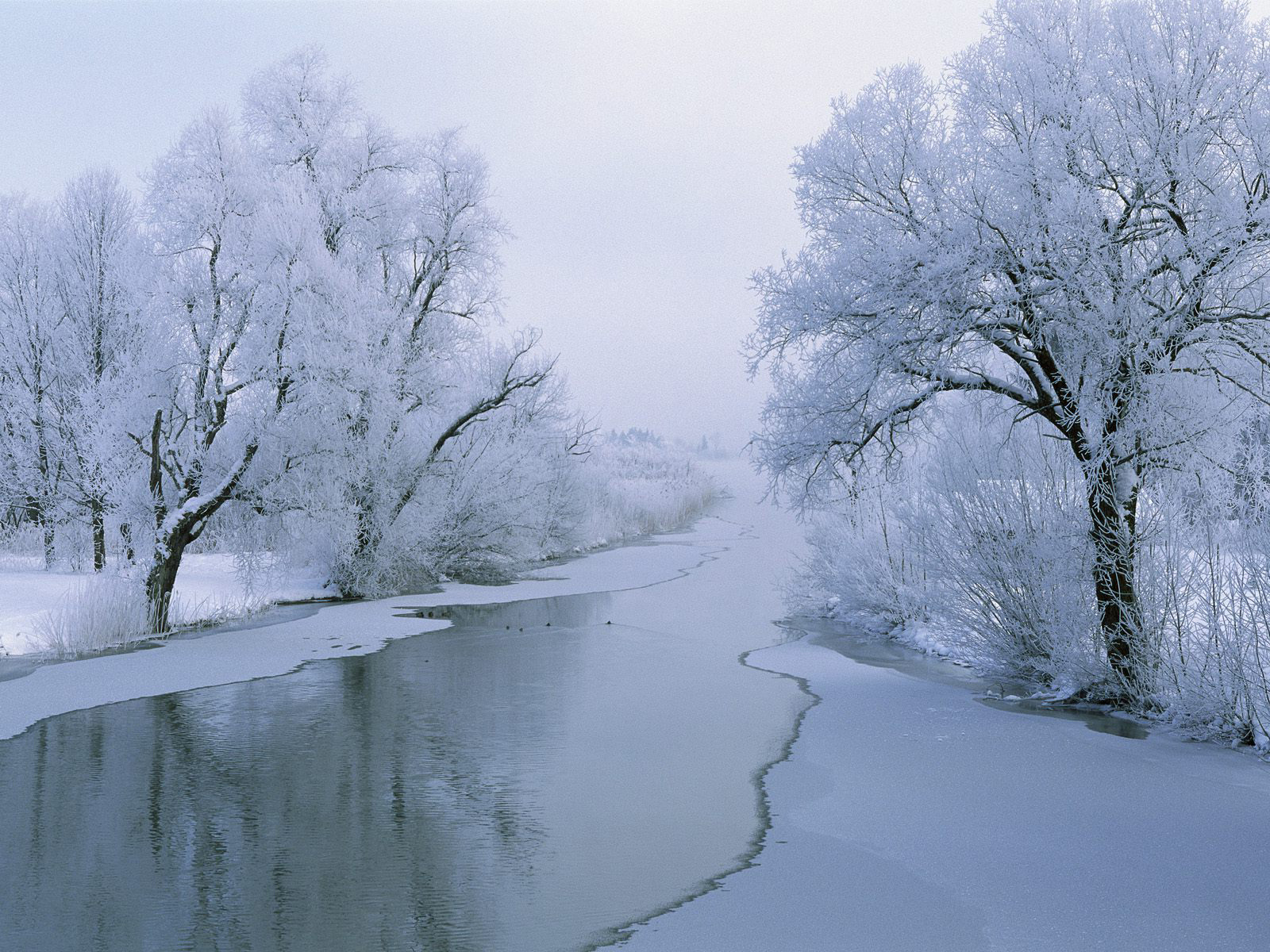 Winter Ice Lake Scenes Desktop Wallpaper