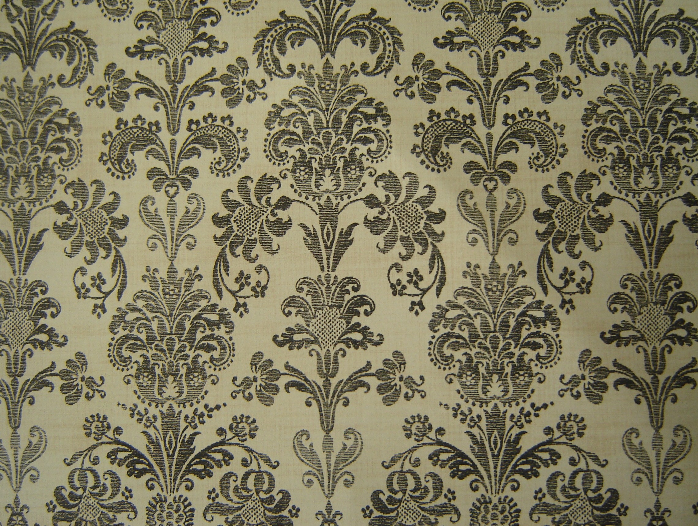 Chossing Modern Wall Paper Pattern To Enrich The Entire House