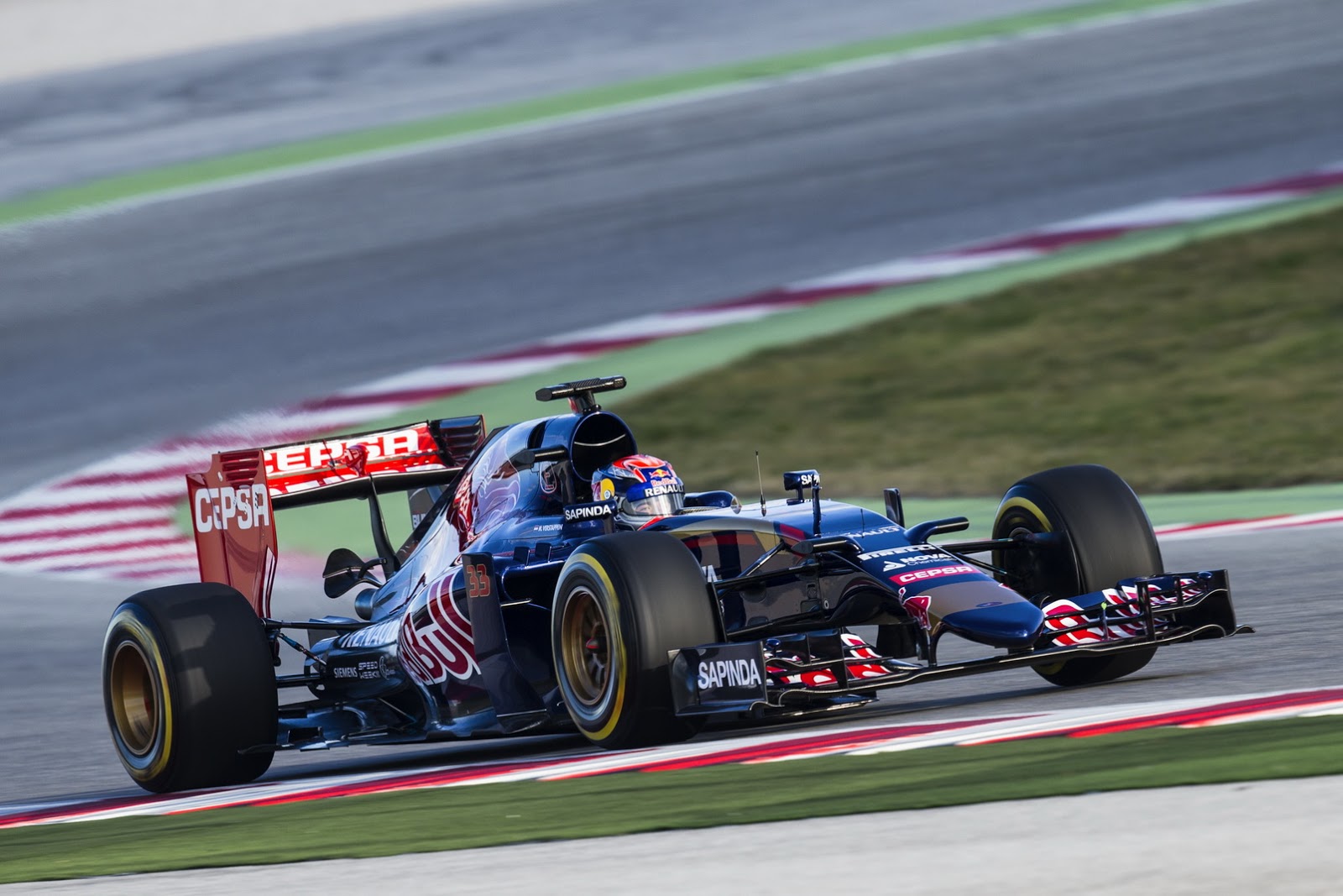 Toro Rosso Str10 Ready For F1 Season Pics