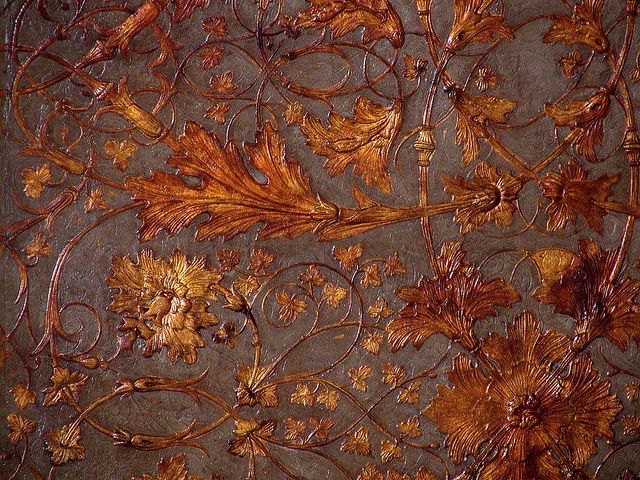 Fantastic wallpaper  looks like hand tooled leather Stunning So Rich 640x480