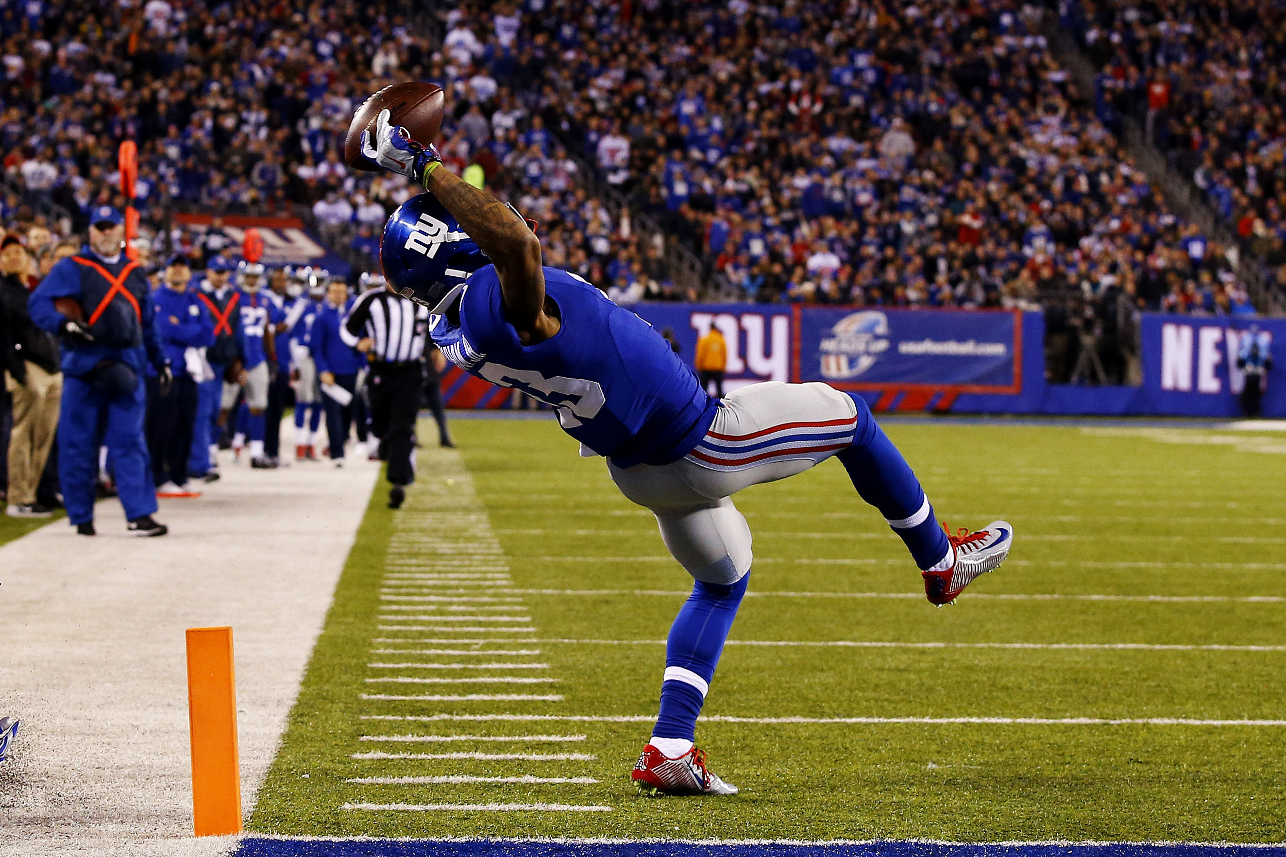 Odell Beckham Jr Celebrates Historic Catch With Pizza Party