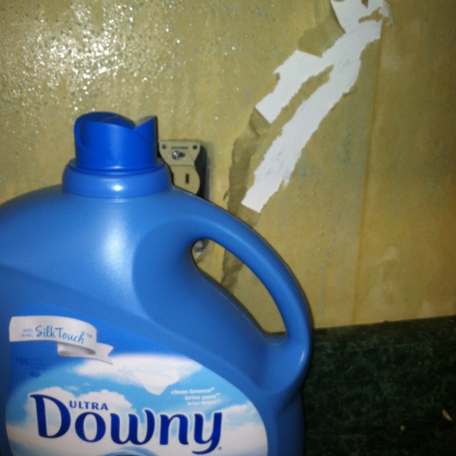 To remove wallpaper use equal parts of warm water and Downy Fabric 640x640