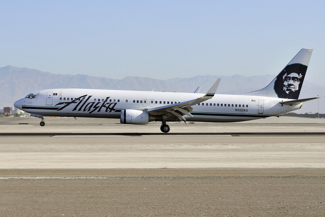 Alaska Airlines To American New Livery Of