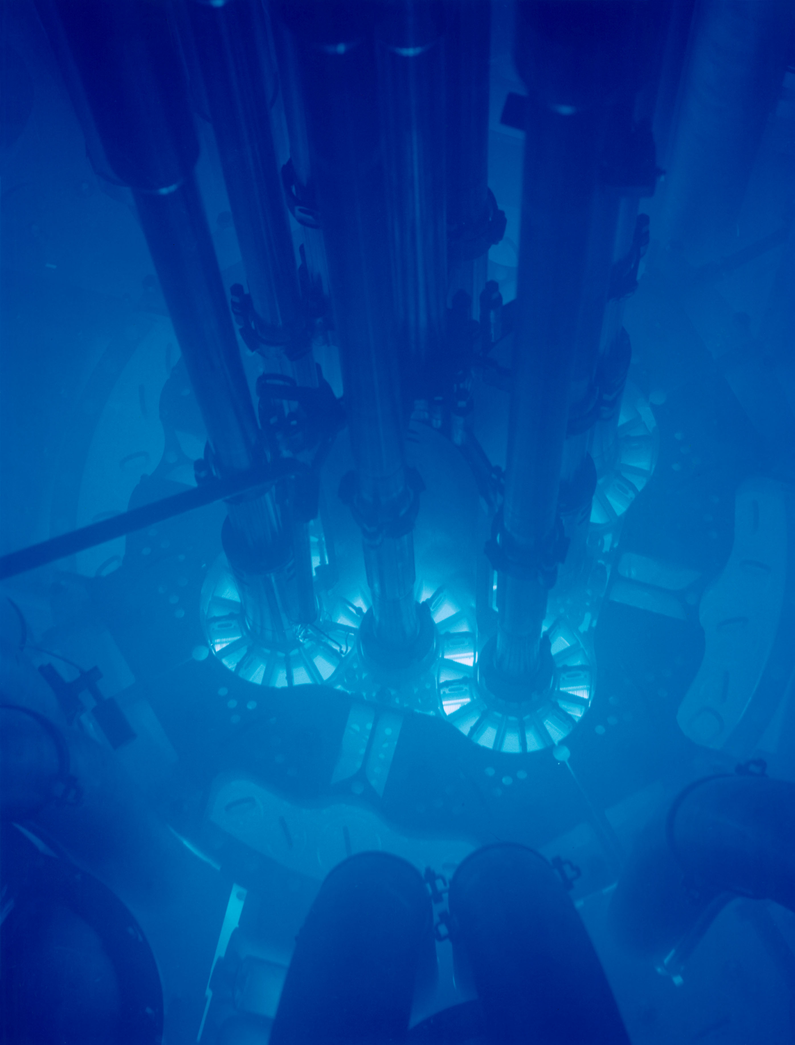 Neutrino Telescopes Based On Water