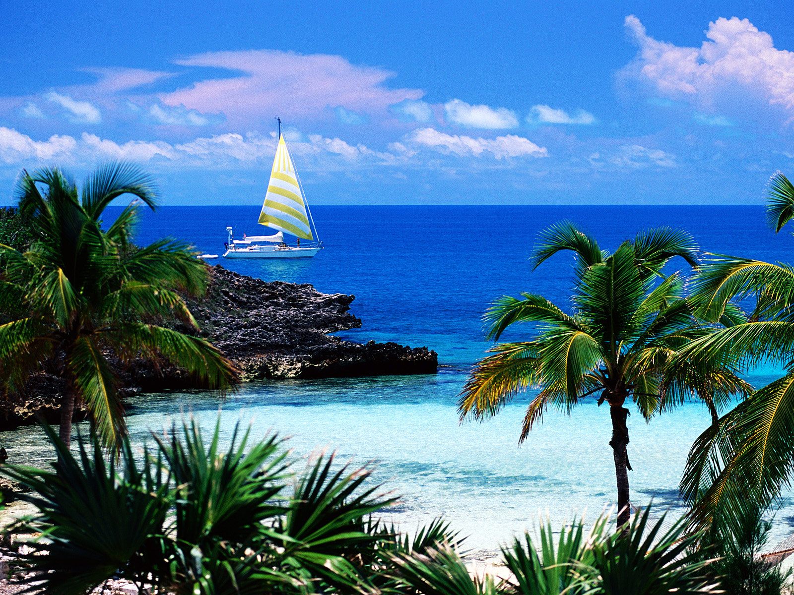 Point Harbour Island Bahamas Wallpaper in high resolution for free