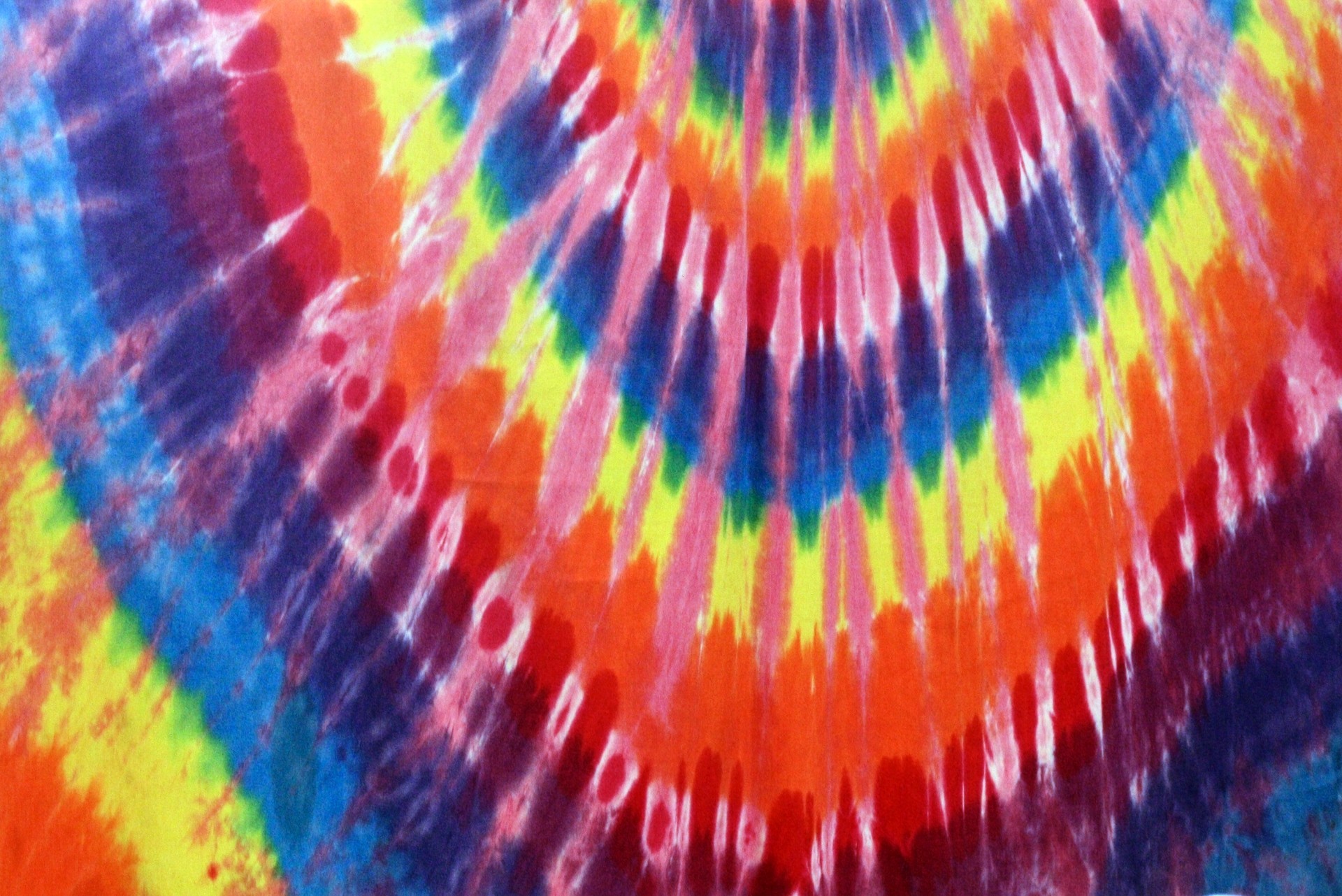Tie Dye Wallpaper