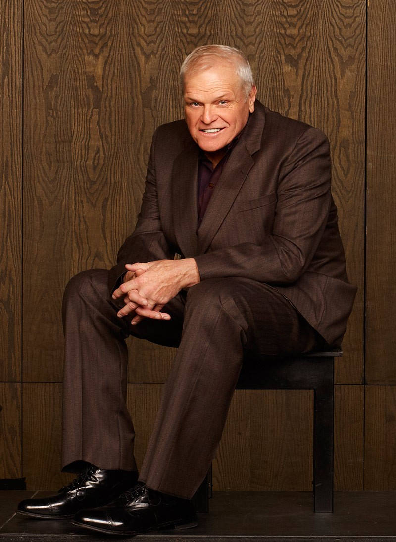 Brian Dennehy Brown Aesthetic Suit Wooden Wallpaper
