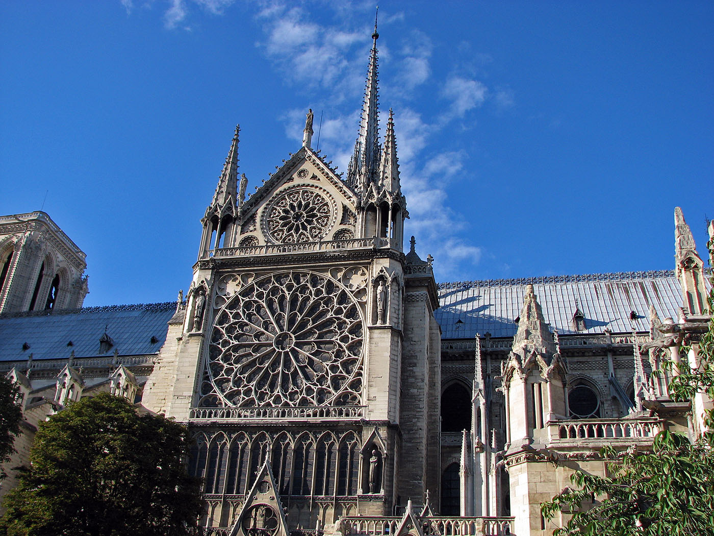 Notre Dame De Paris Flying Buttress Wallpaper