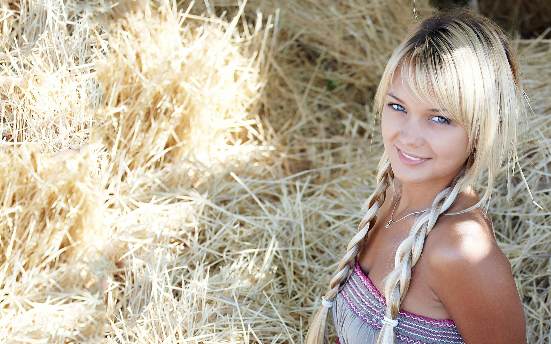 Blonde Woman Wallpaper