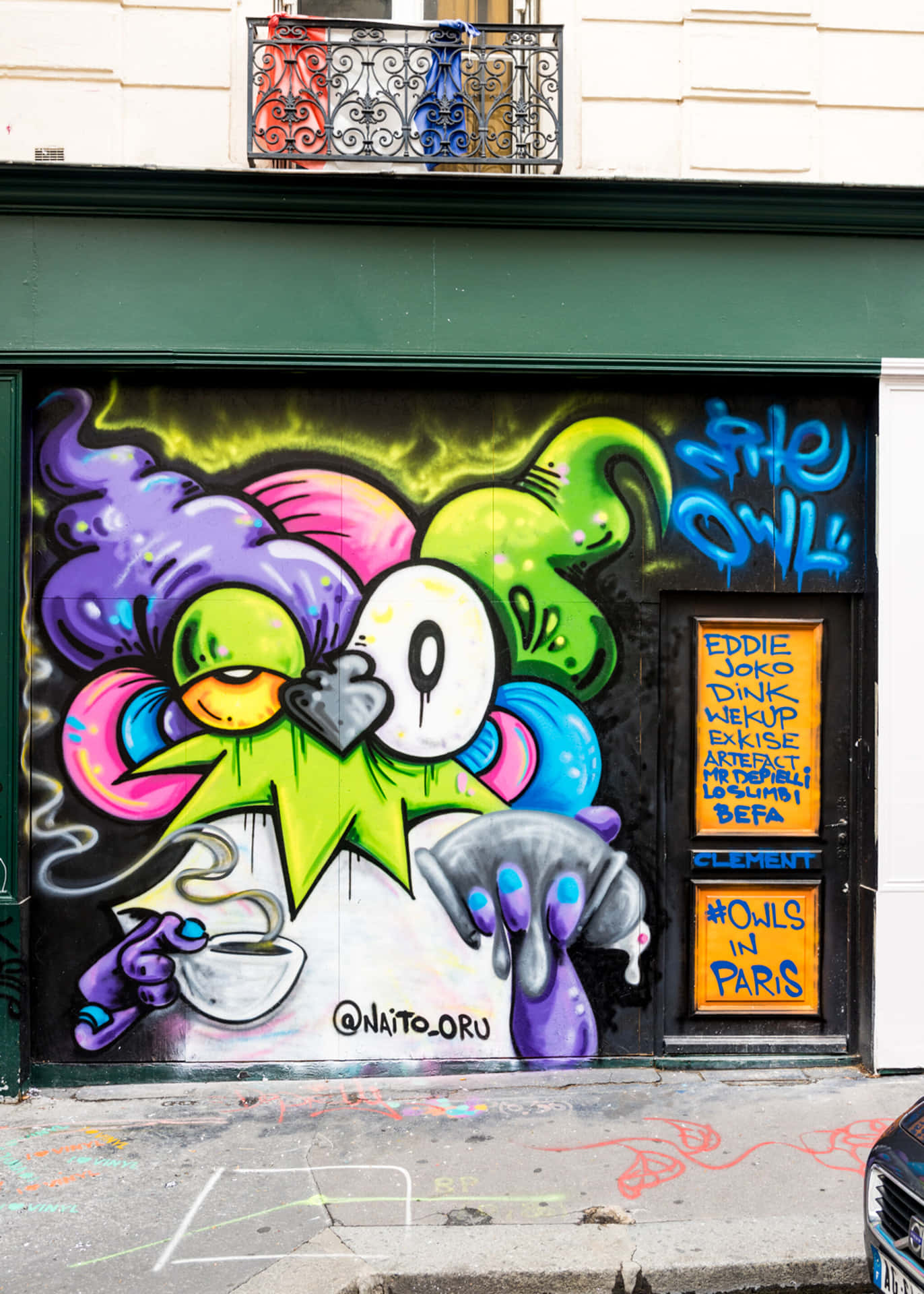 A Splash Of Urban Art Wallpaper