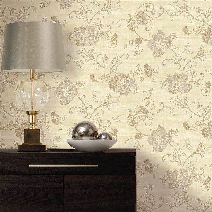 American Blinds And Wallpaper On Modern Florals