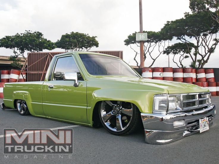 Wallpapers February 2011 1987 Toyota Pickup Front Lowered Trucks