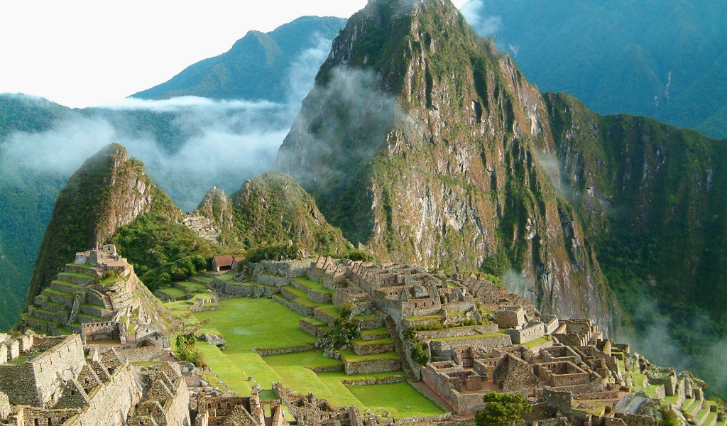Machu Picchu Desktop Wallpaper