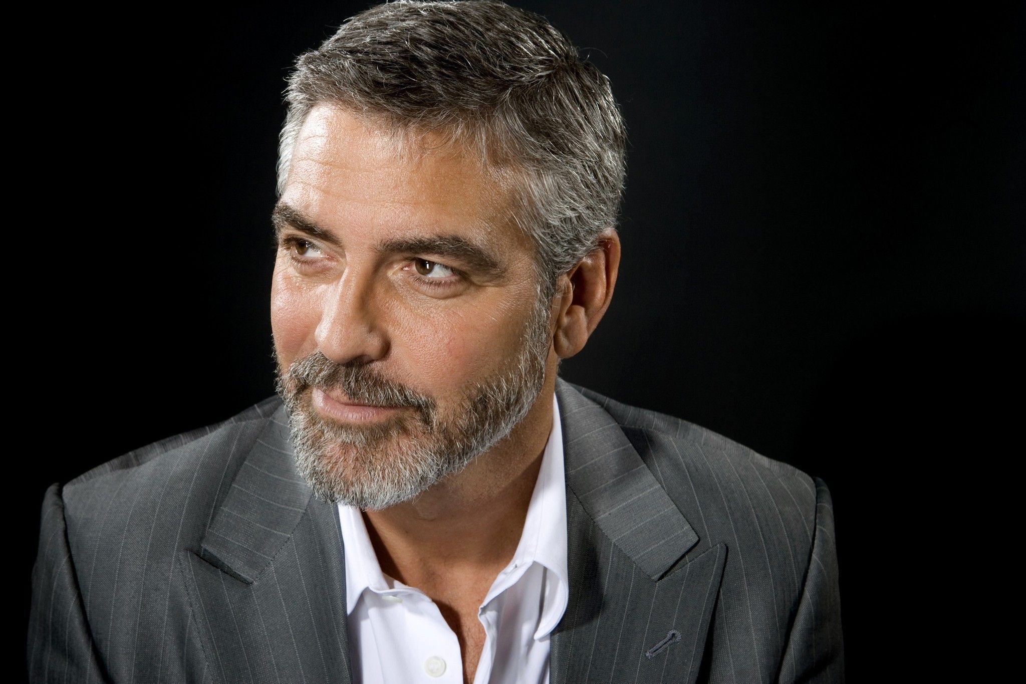 George Clooney HD Wallpaper