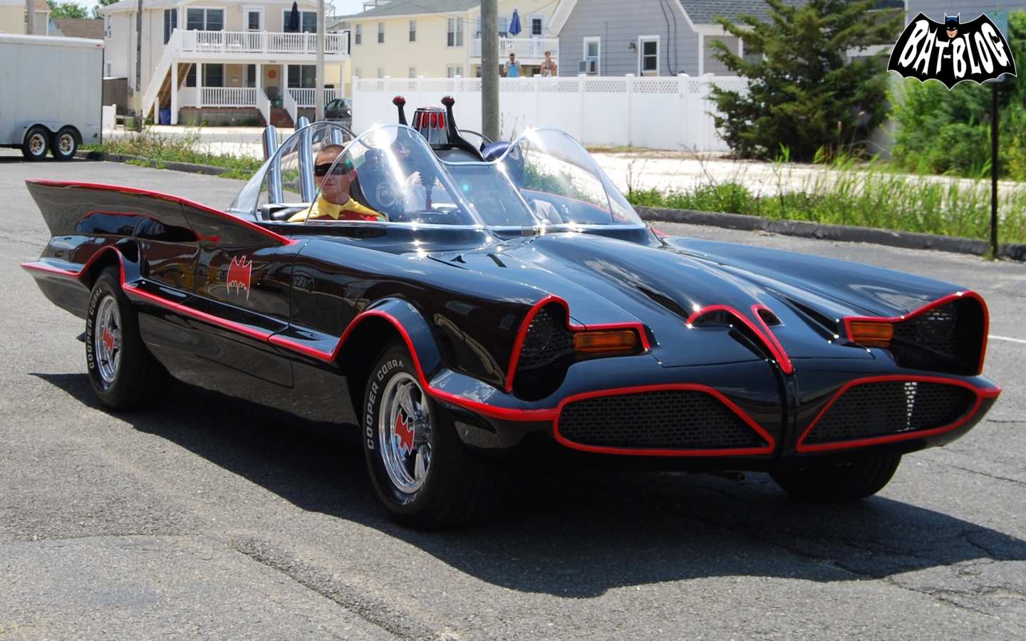 New Batmobile Car And Batgirl Wallpaper Stylish