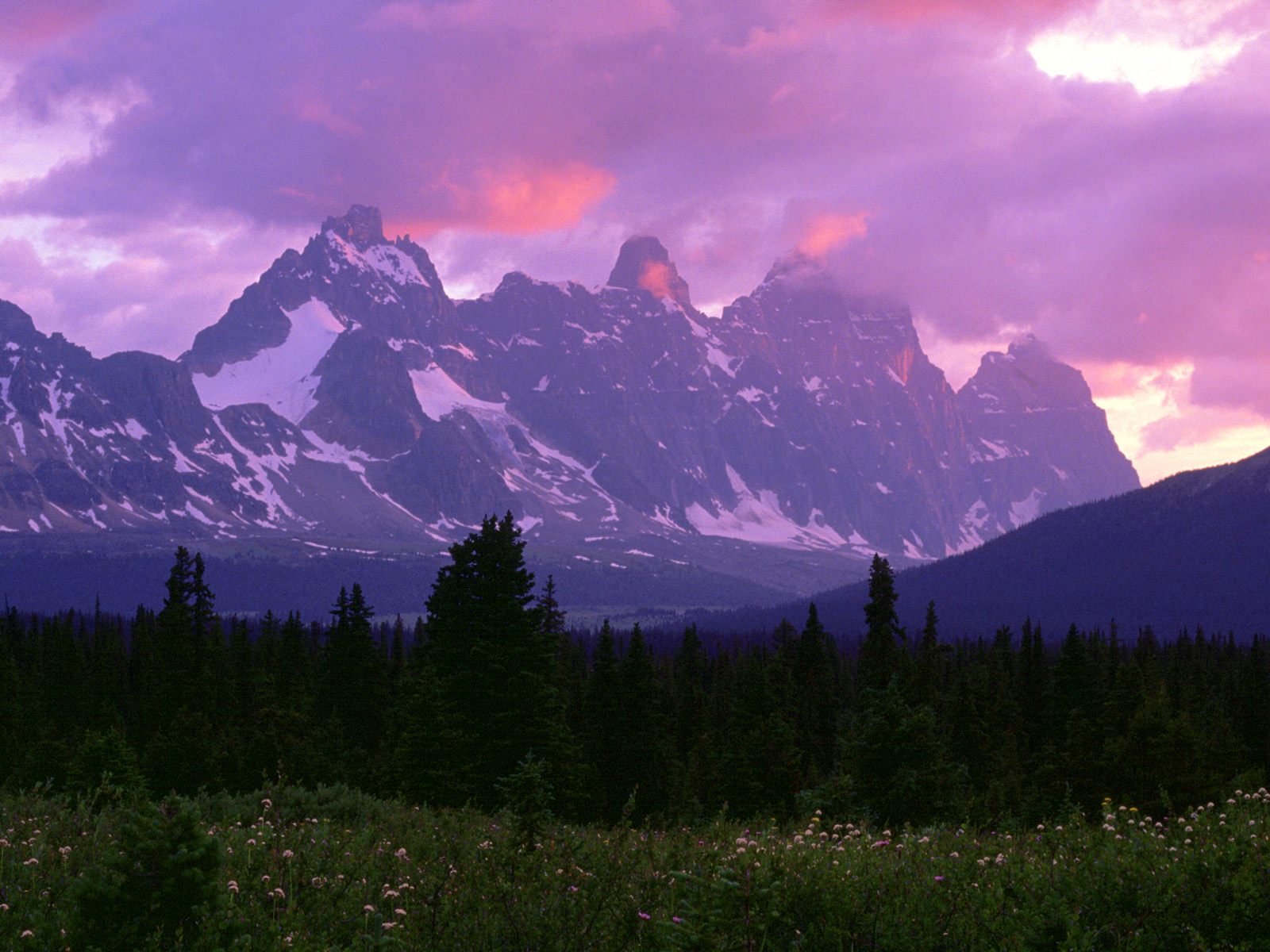 Canadian Rockies Wallpaper Pictures Photos And Background