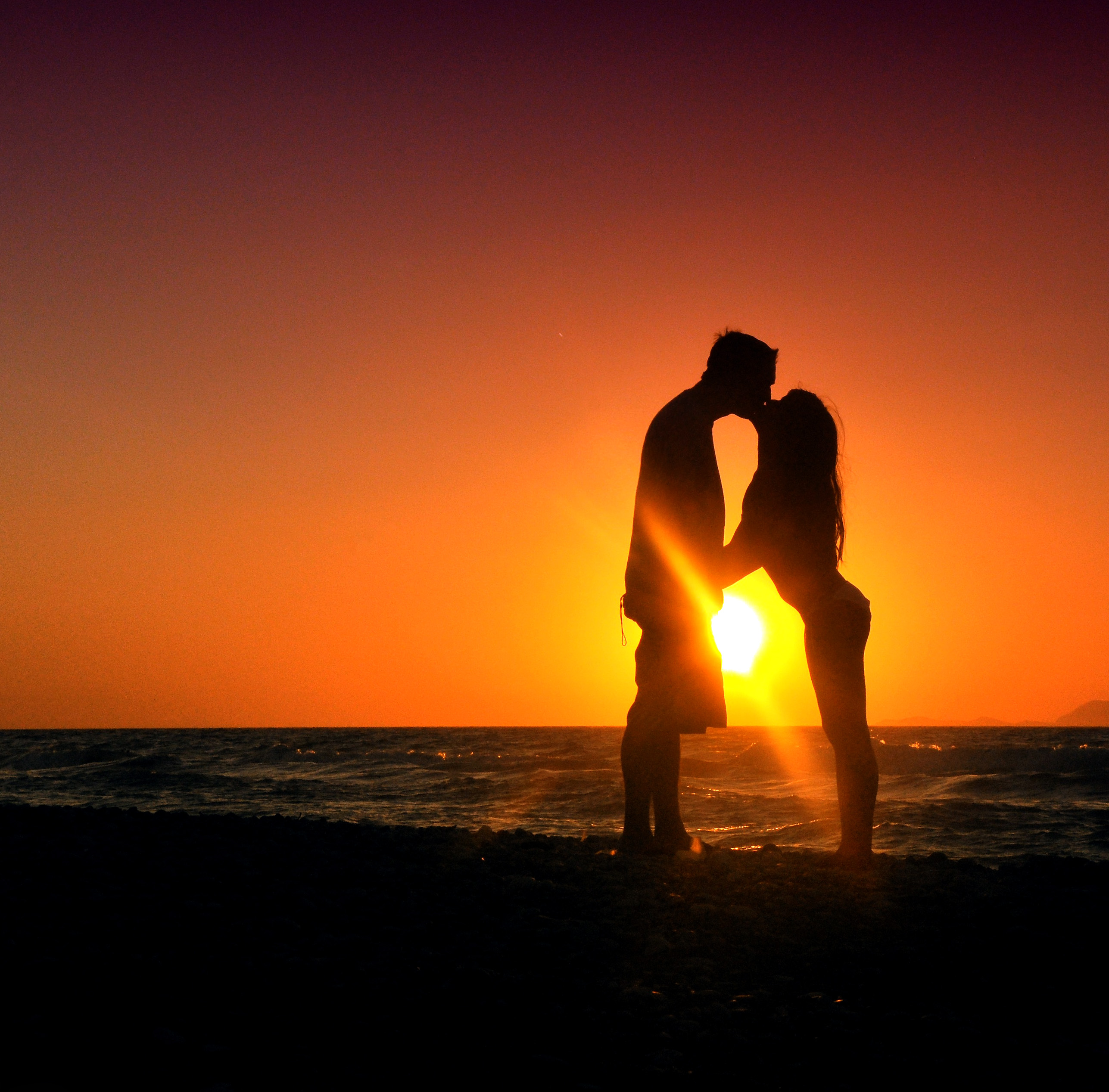 File Romantic Kiss Sunset Clich Jpg Wikiquote