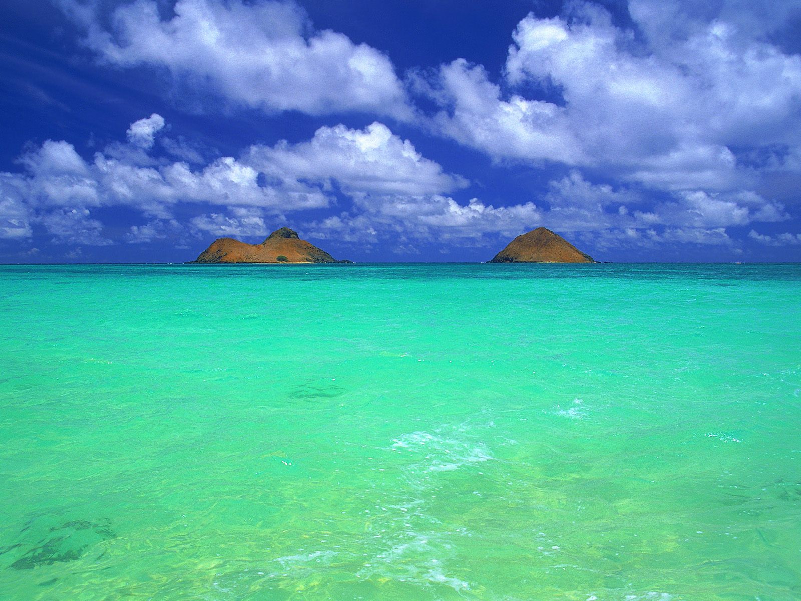 Emerald Island Waters World Wallpaper Collection