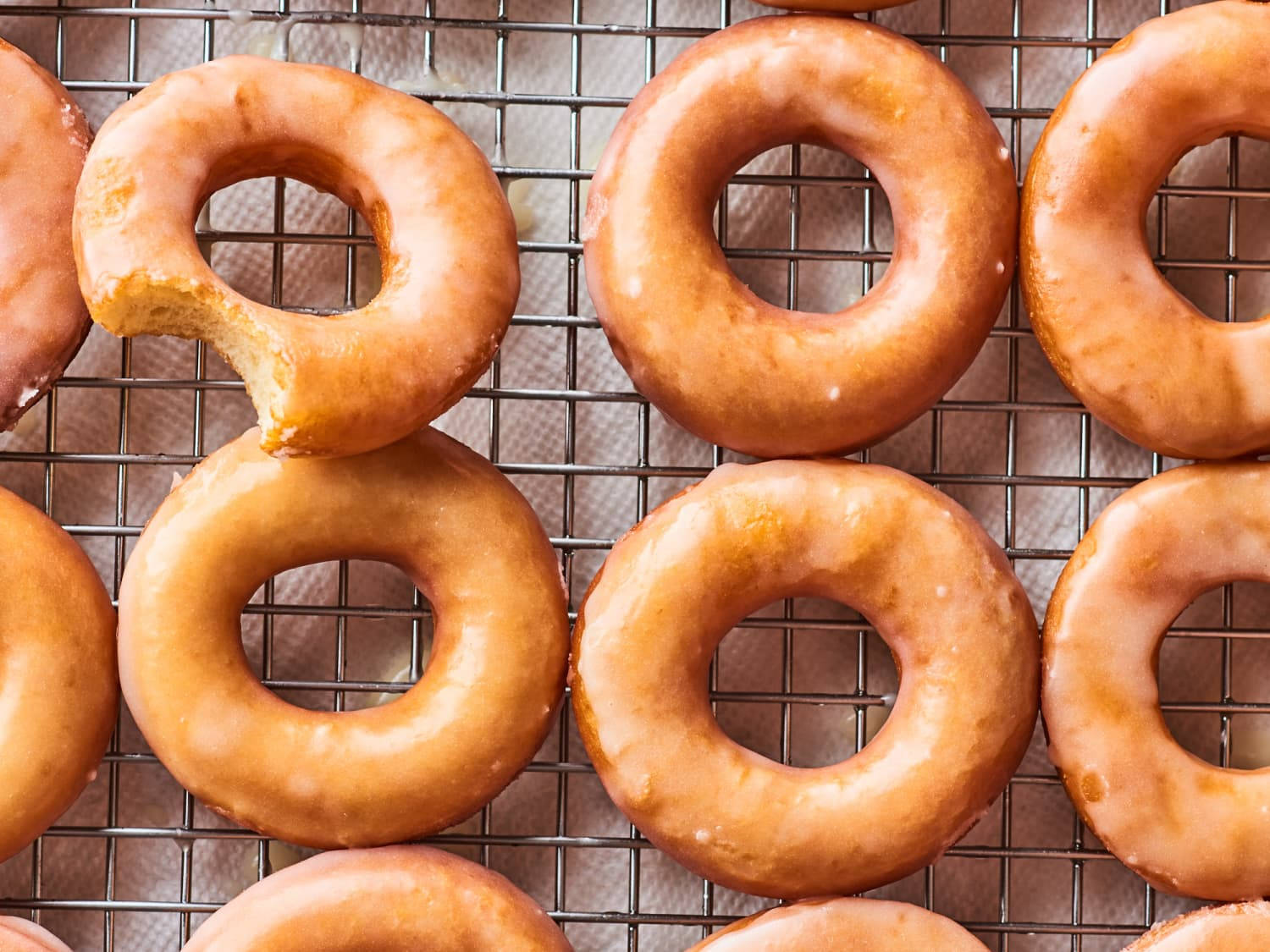 Thin Glazed Donuts N3gguy7u4cr3y1xq Wallpaper