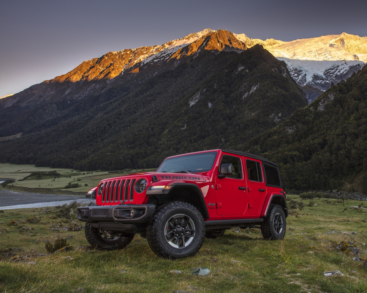 Download red 4x4 suv jeep wrangler 1280x1024 wallpaper